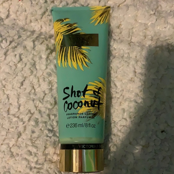 Victoria's Secret Accessories - MUST GO!